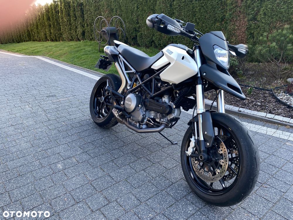 Ducati Hypermotard - 1