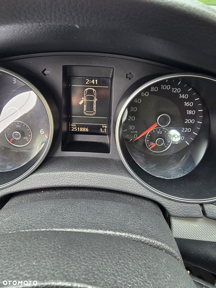 Volkswagen Golf 1.6 TDI DPF MATCH - 11