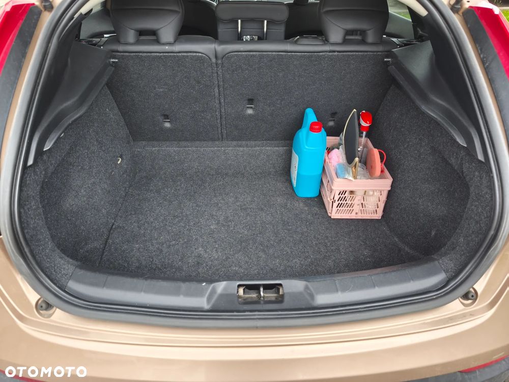 Volvo V40 Cross Country D3 Momentum - 23