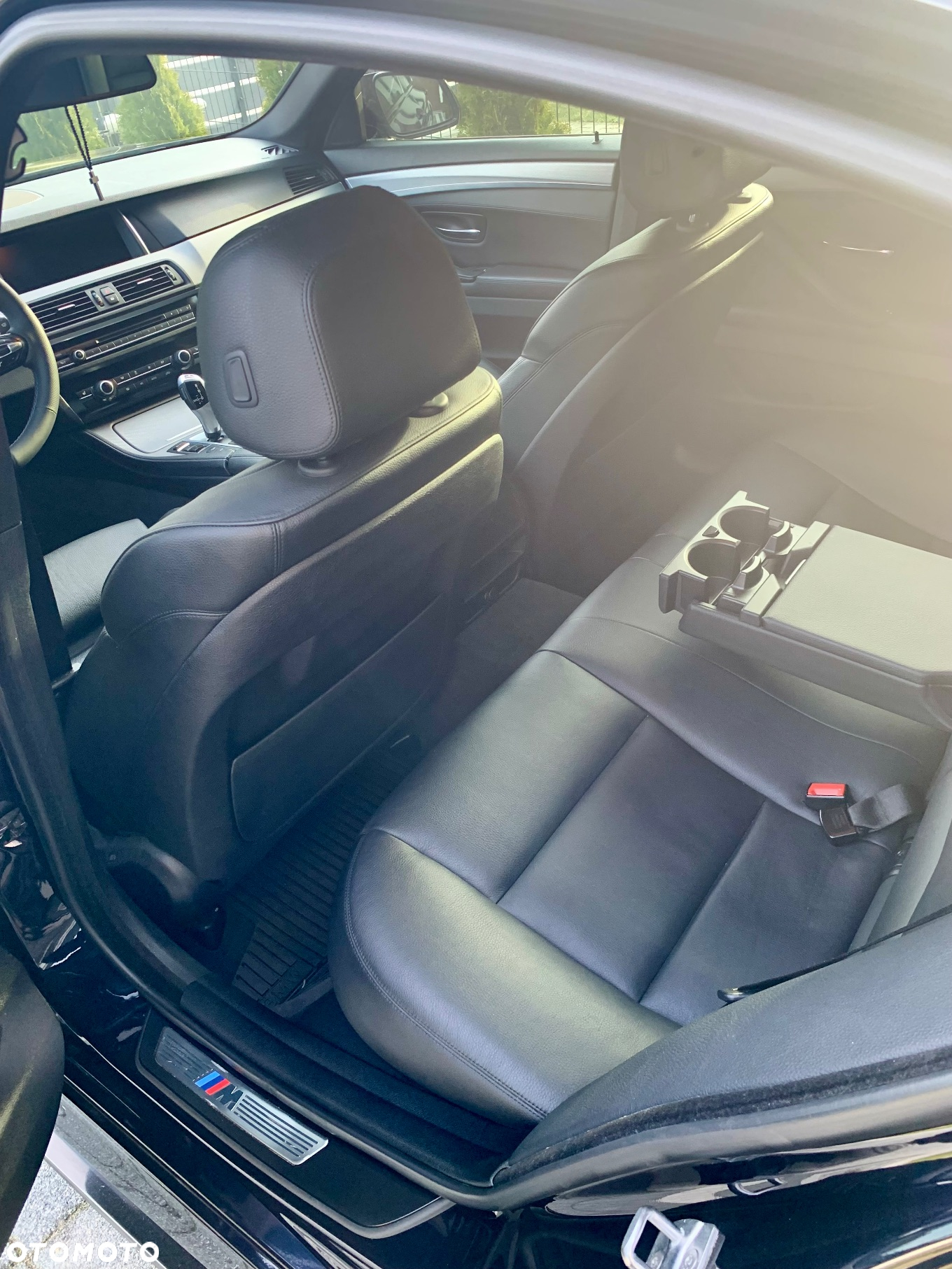BMW Seria 5 520d xDrive - 13