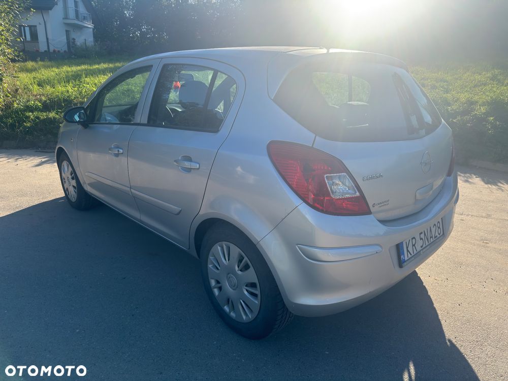 Opel Corsa - 2