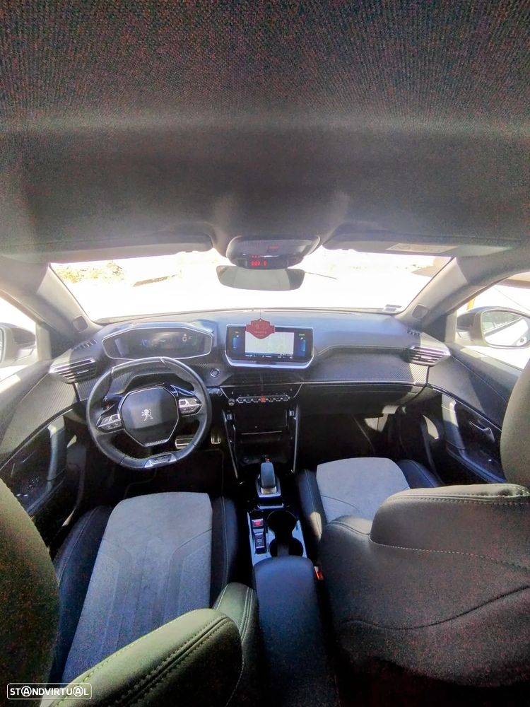 Peugeot e-2008 50 kWh GT Line - 4