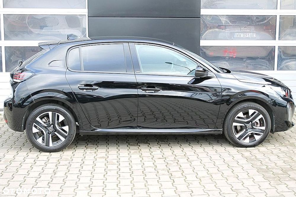 Peugeot 208 - 14