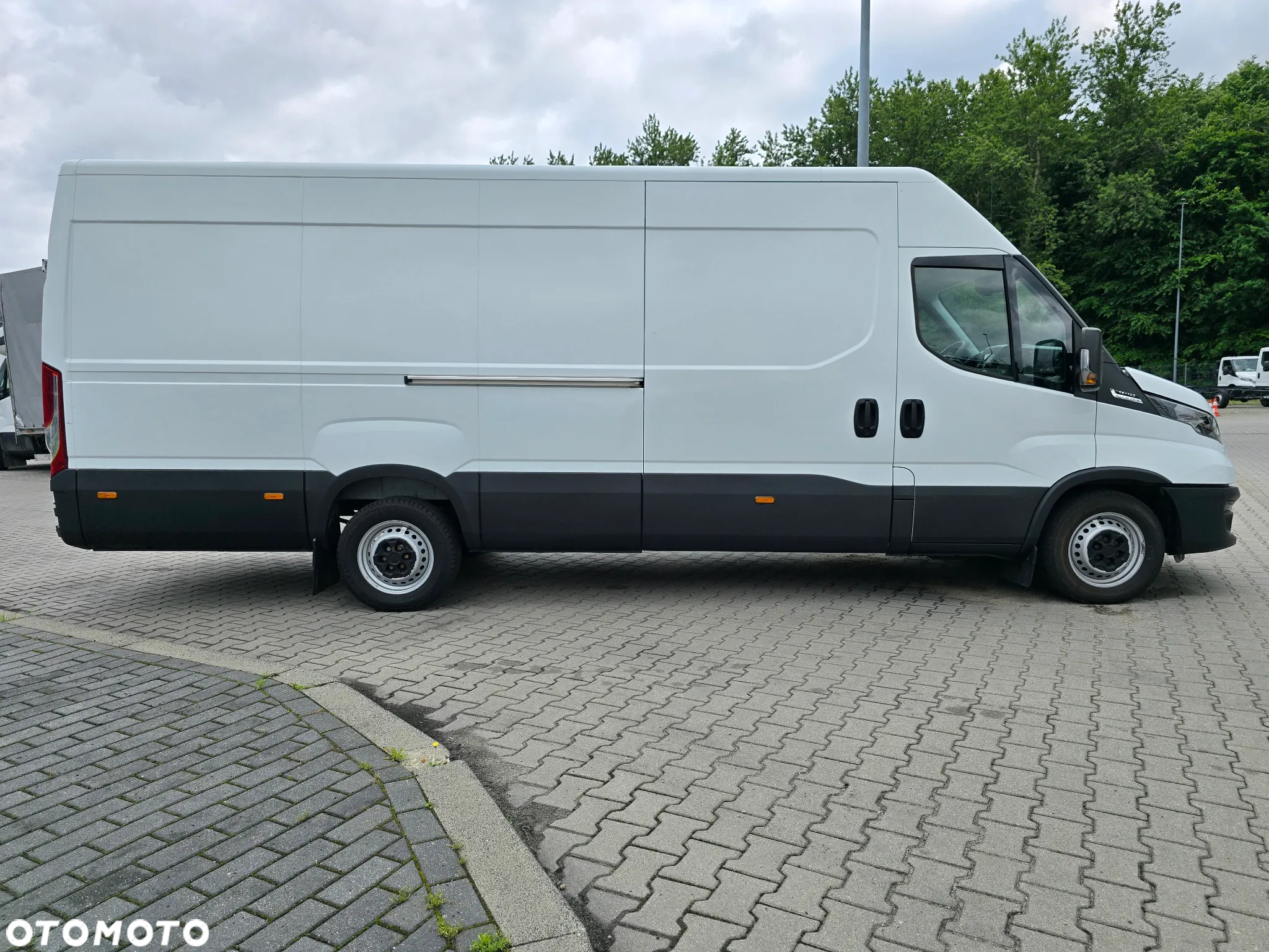 Iveco DAILY 35S16 Furgon Maxi - 4