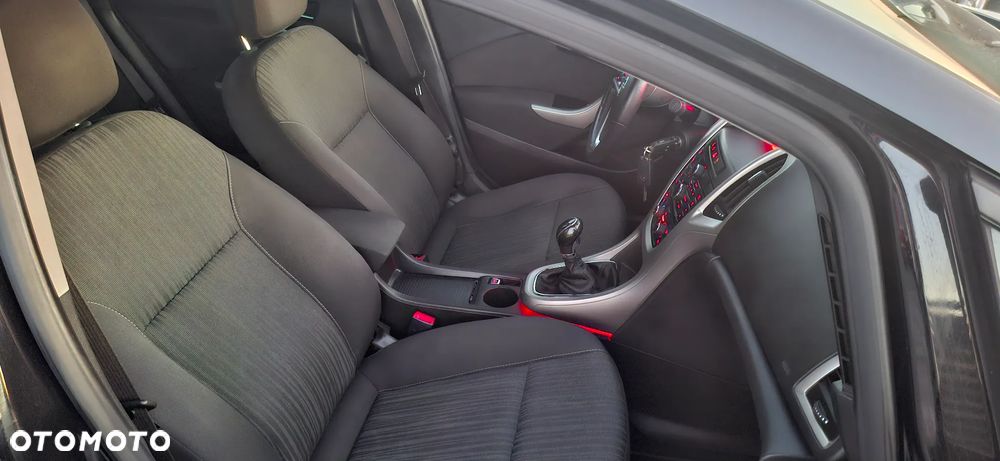 Opel Astra 1.6 Color Edition - 30