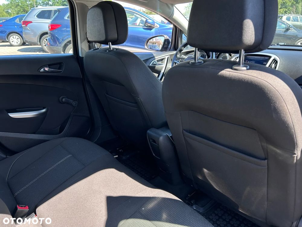Opel Astra 1.6 Cosmo - 11