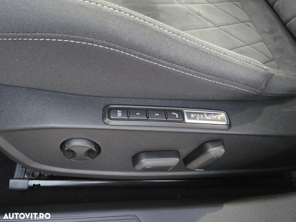 Volkswagen Golf 2.0 TDI 150CP DSG Style - 14