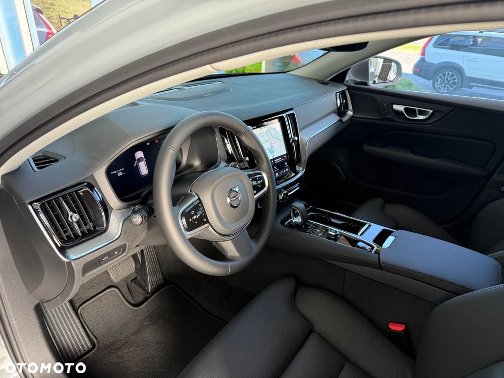 Volvo V60 T6 AWD Plug-In Hybrid Plus Bright - 6