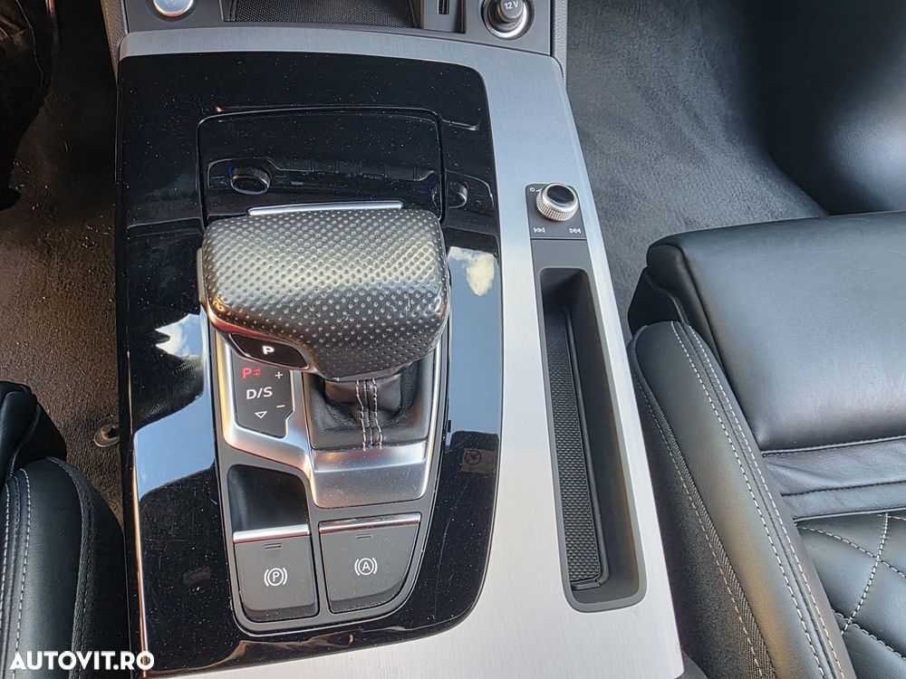 Audi Q5 40 TDI quattro S tronic S line - 24