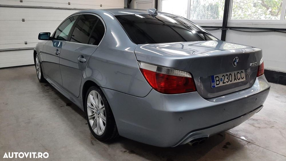 BMW Seria 5 530iA - 2