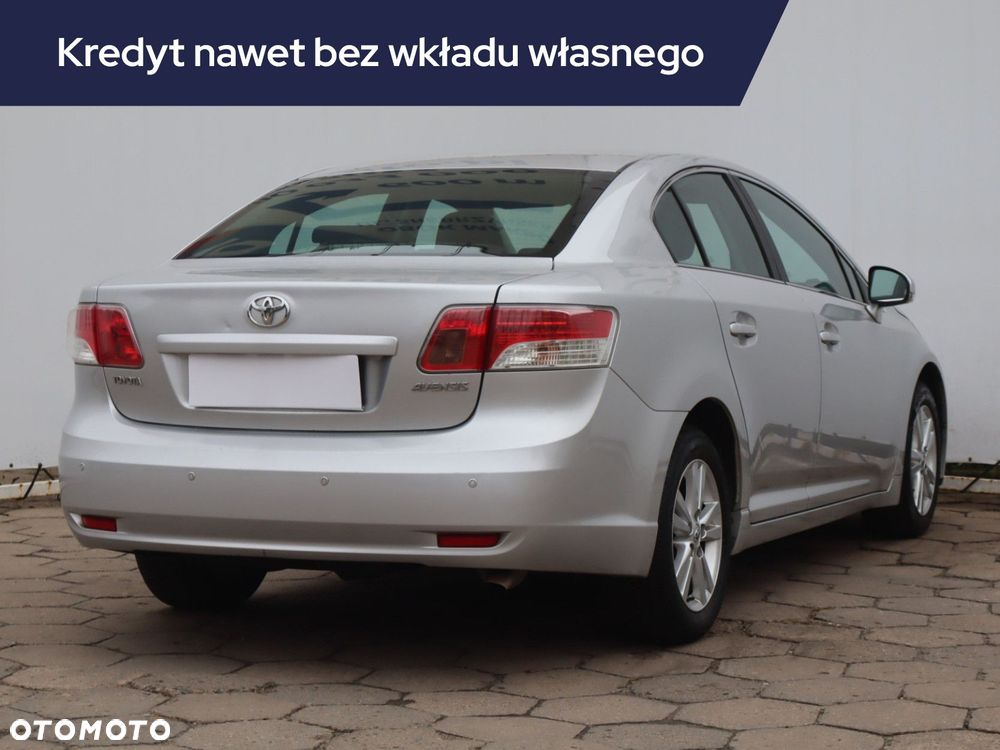 Toyota Avensis - 7