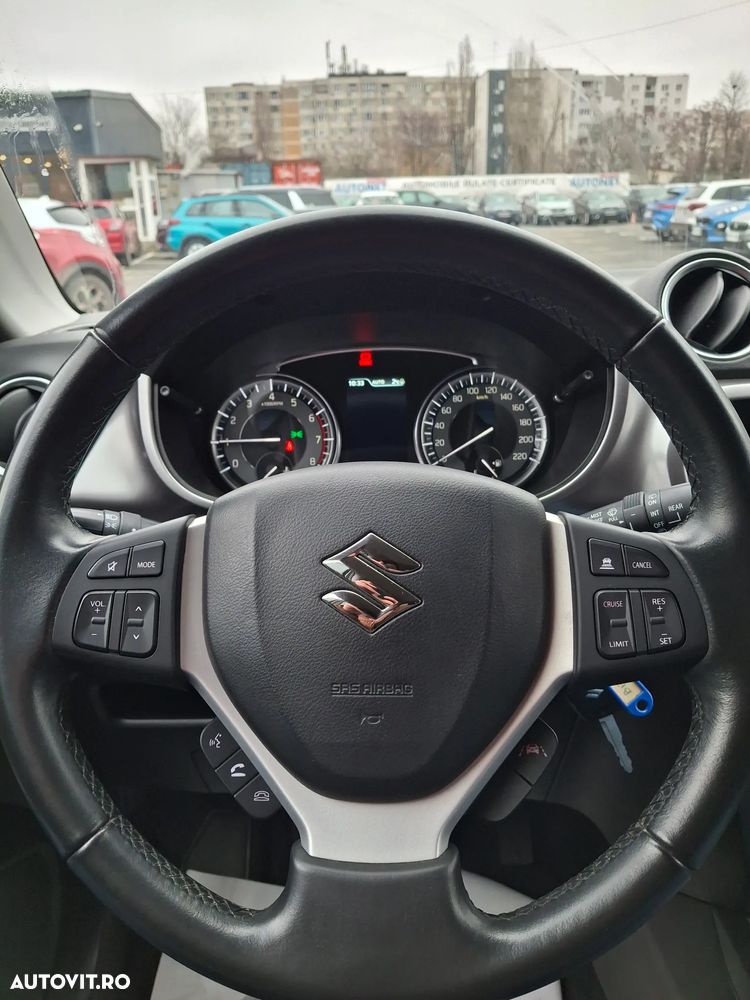 Suzuki Vitara 1.4 Boosterjet MHEV Passion - 15