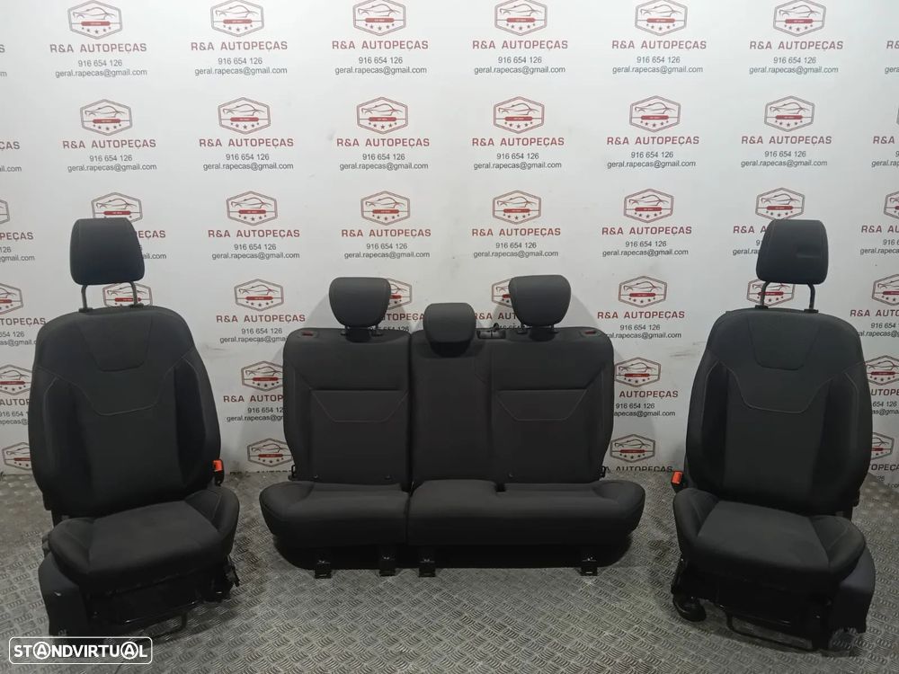 Conjunto Bancos Nissan Juke em Tecido Costuras Vermelhas Originais - 14