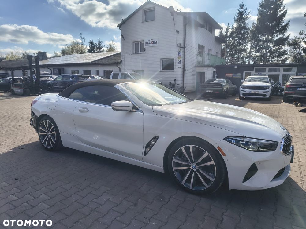 BMW Seria 8 - 1
