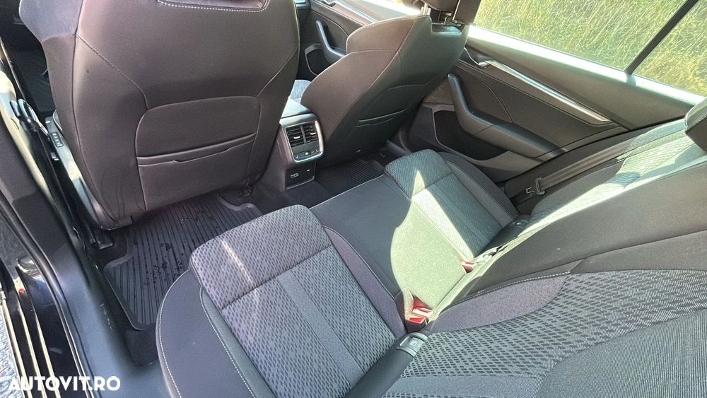 Skoda Octavia 2.0 TDI DSG Style - 11