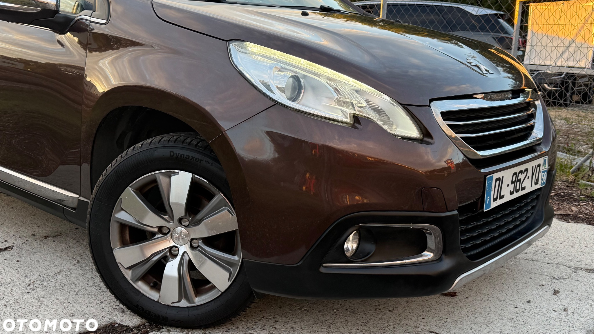 Peugeot 2008 1.6 e-HDi Allure S&S - 12