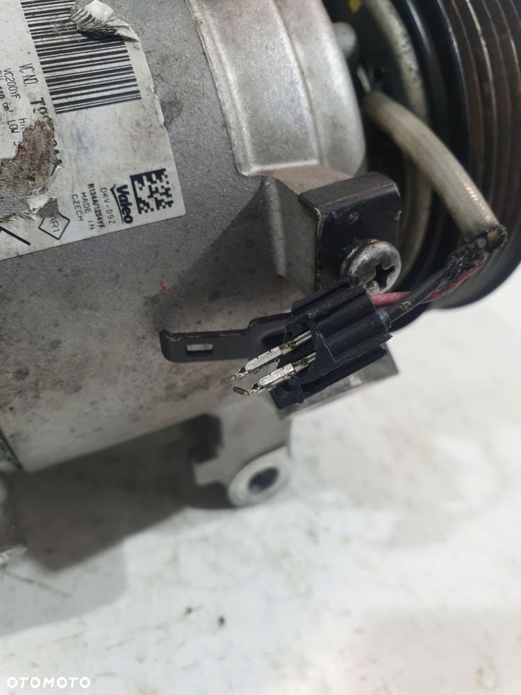 sprężarka klimatyzacji 926001571r renault nissan dacia 1.5 dci - 3