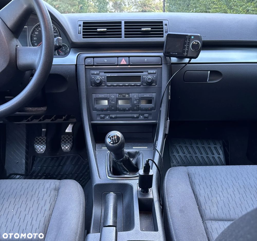 Audi A4 Avant 1.6 - 6