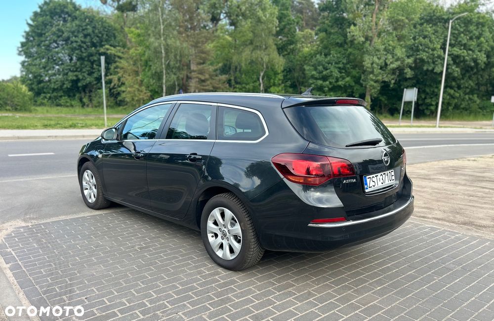 Opel Astra 1.6 CDTI DPF ecoFLEX TourerStart/Stop Edition - 4