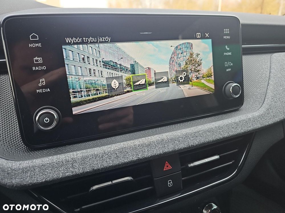 Skoda Kamiq 1.0 TSI Selection DSG - 23