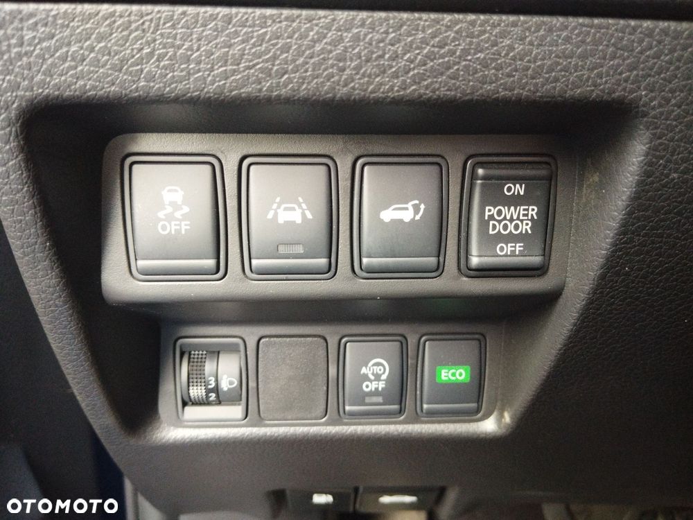 Nissan X-Trail 2.0 dCi N-Connecta 4WD Xtronic - 19