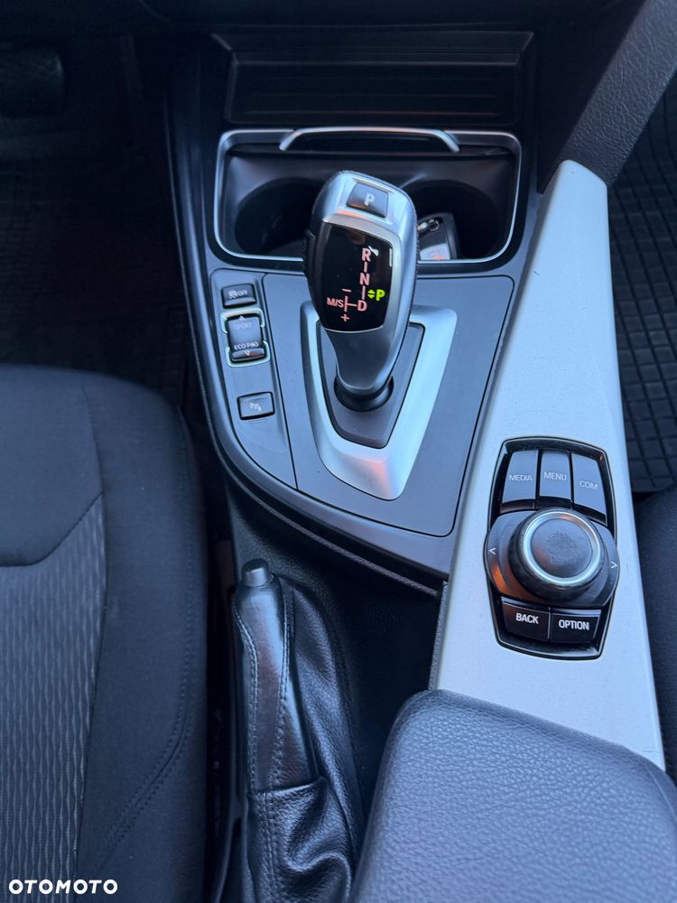 BMW Seria 3 316d Advantage - 21