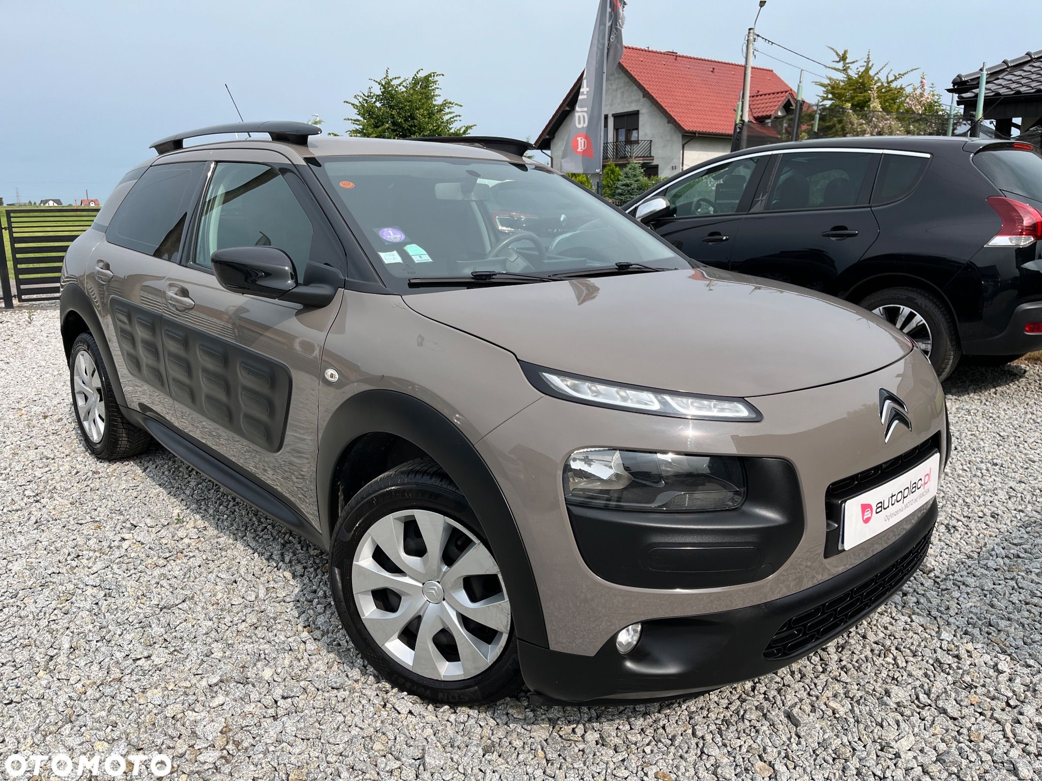 Citroën C4 Cactus 1.2 PureTech Shine Edition - 1