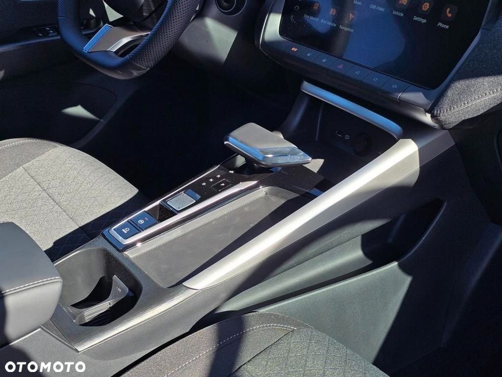 MG ZS 1.5 HEV+ Excite - 18