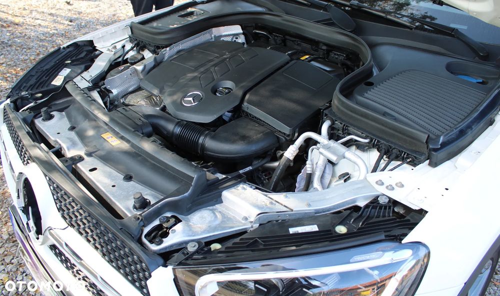 Mercedes-Benz GLC 200 d 4Matic 9G-TRONIC AMG Line - 13