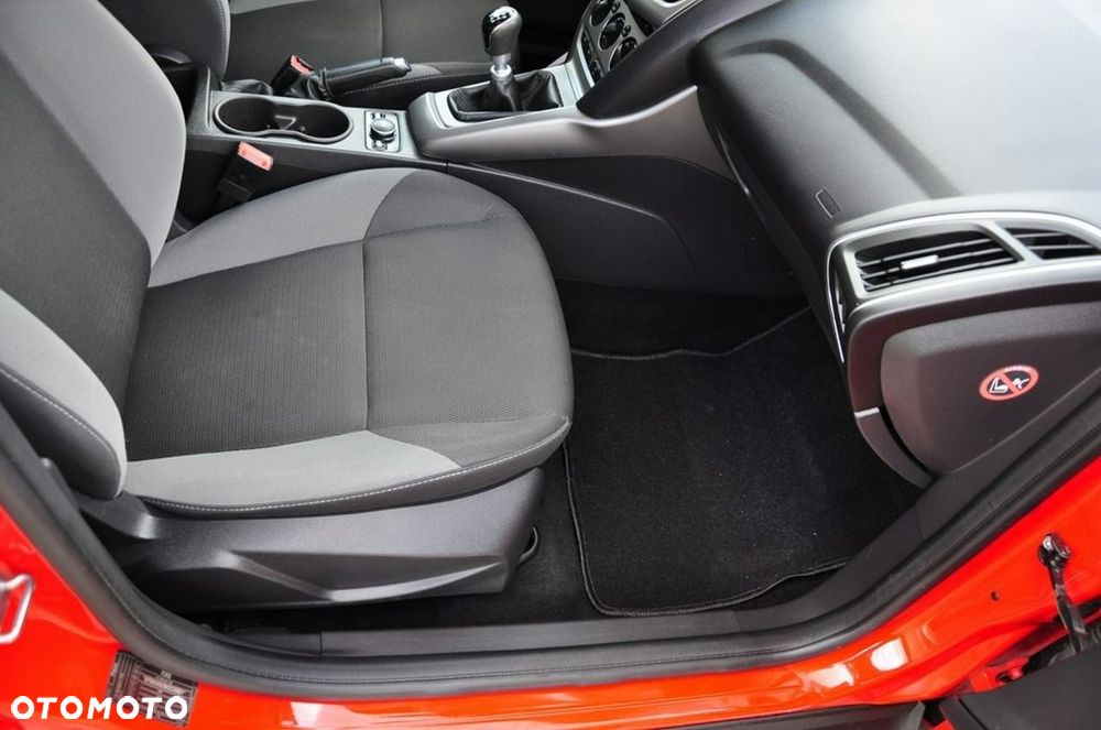 Ford Focus - 28