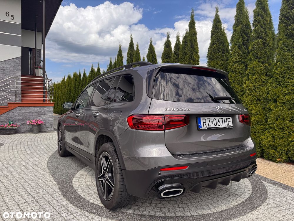 Mercedes-Benz GLB 220 d 4-Matic AMG Line 8G-DCT - 6