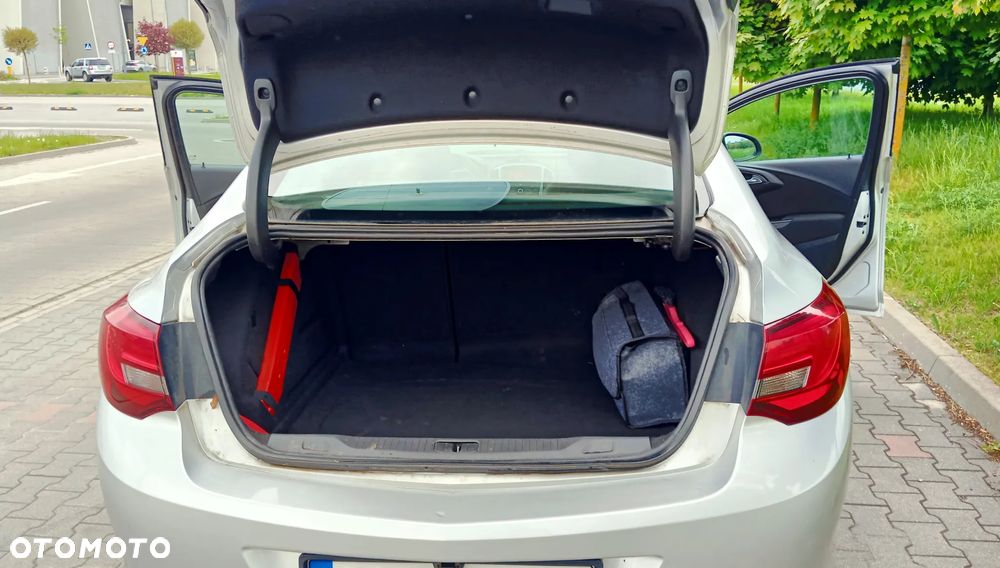 Opel Astra - 16