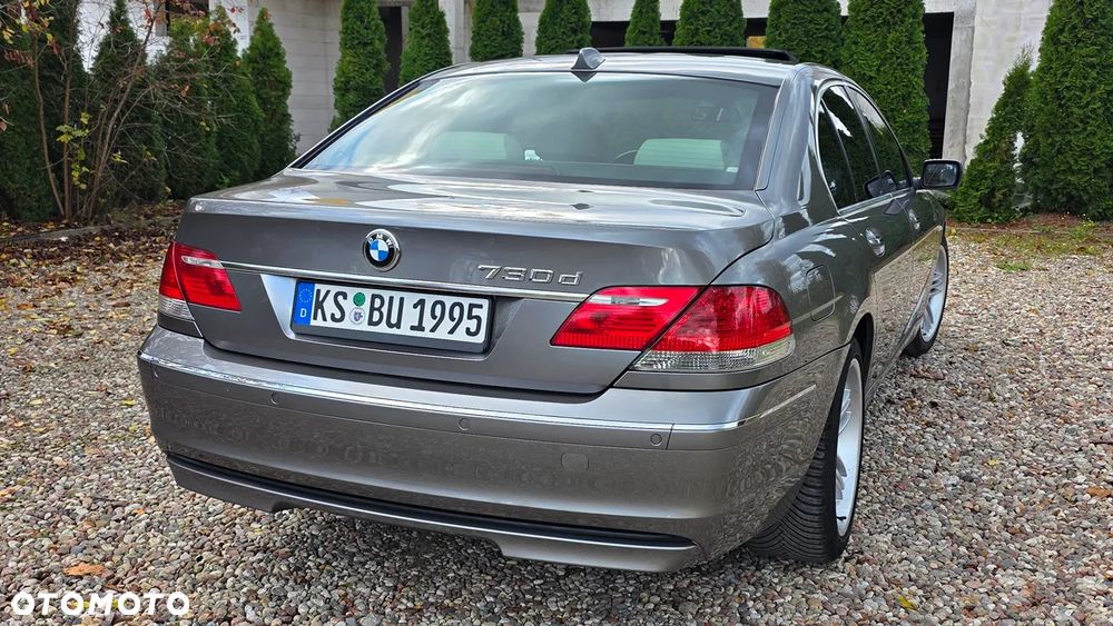 BMW Seria 7 - 10