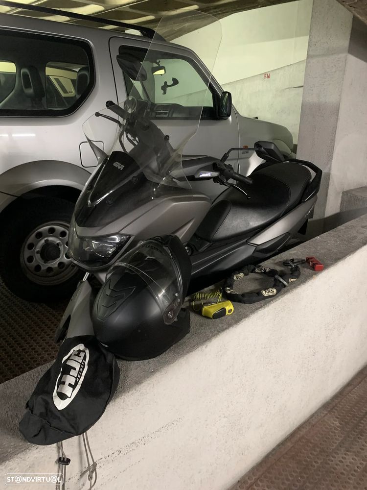 Yamaha NMAX - 7
