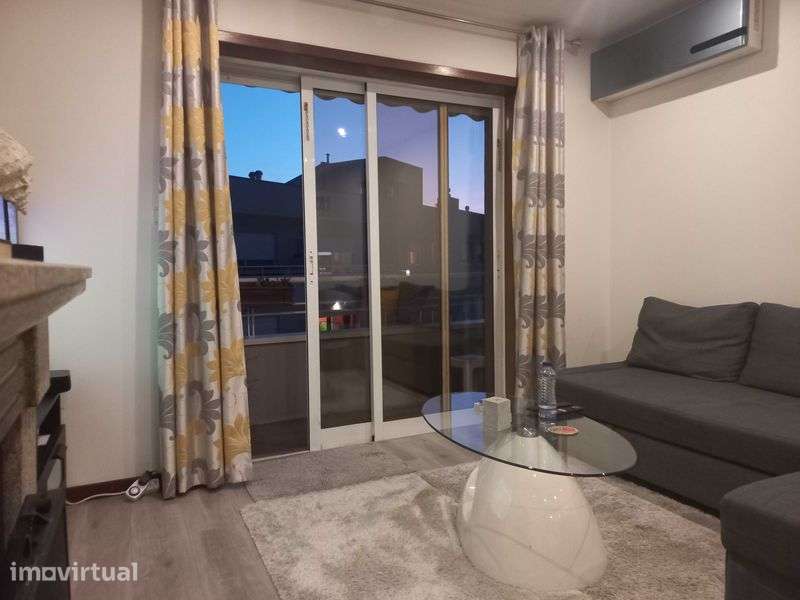 Apartamento T2 (suite) junto câmara municipal de Paredes - Grande imagem: 2/12