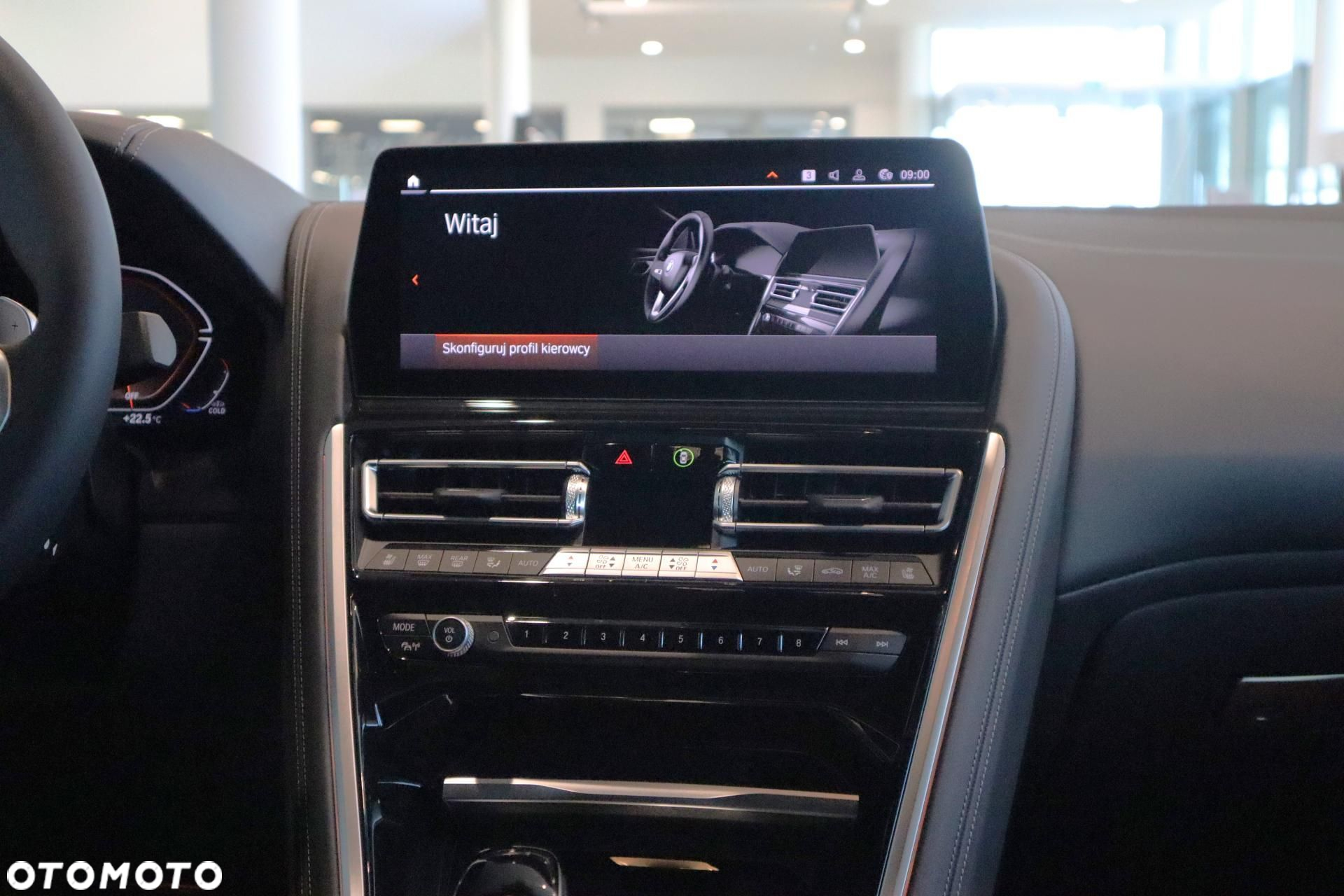 BMW Seria 8 - 15
