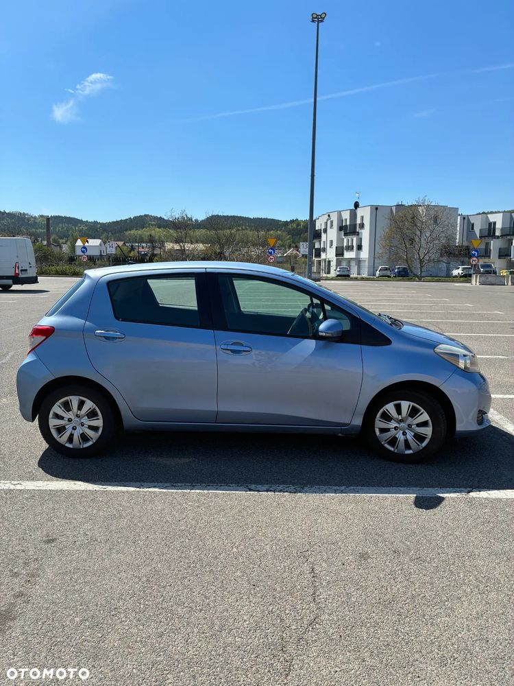 Toyota Yaris - 2