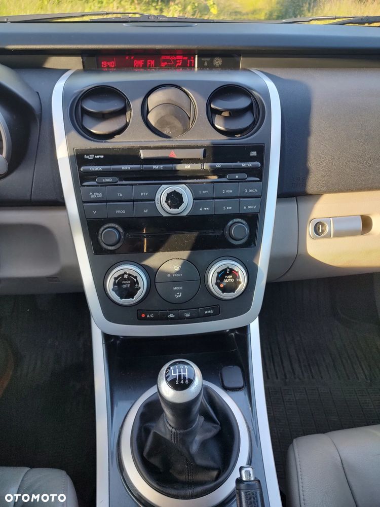 Mazda CX-7 - 10