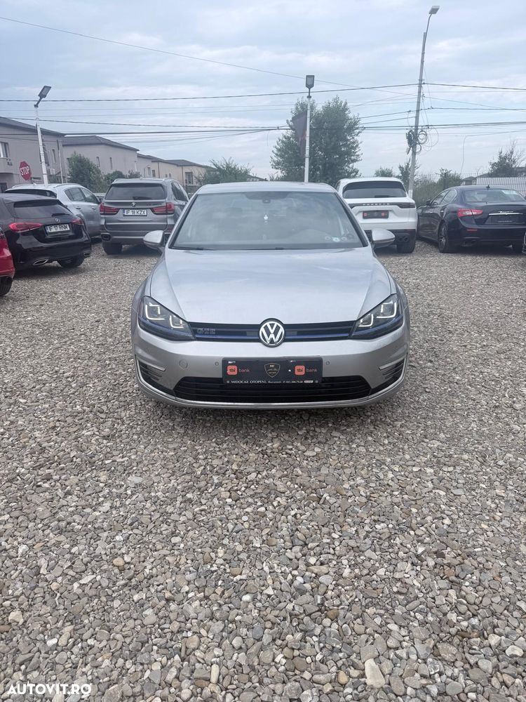 Volkswagen Golf Standard - 4
