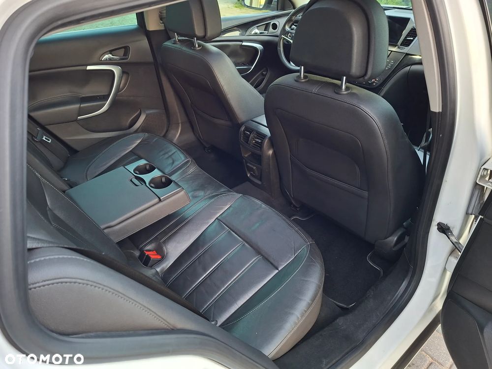 Opel Insignia 2.0 CDTI Cosmo - 11