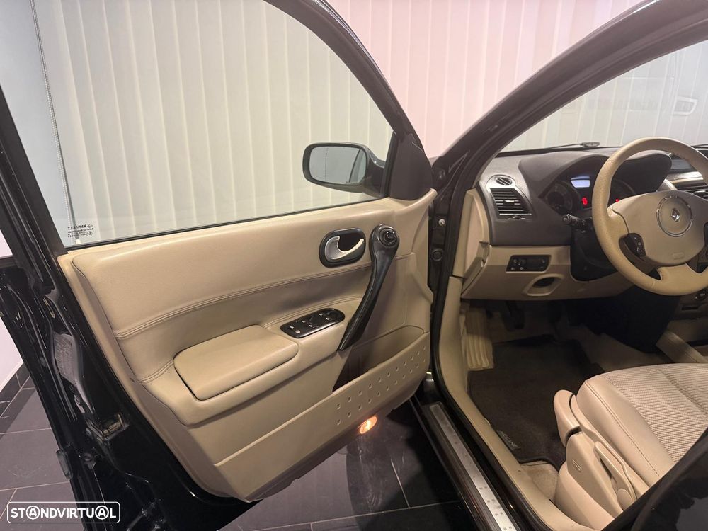 Renault Mégane Break 1.5 dCi Privilège Luxe - 15