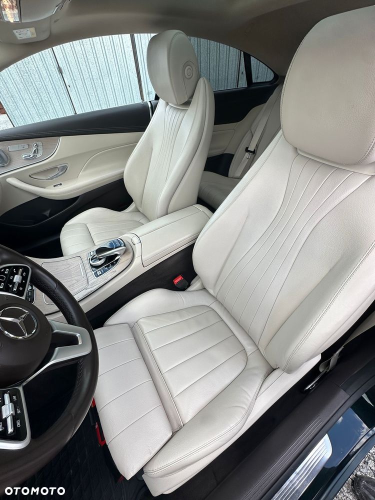 Mercedes-Benz Klasa E 220 d 4-Matic 9G-TRONIC - 4