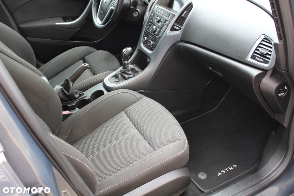Opel Astra - 24