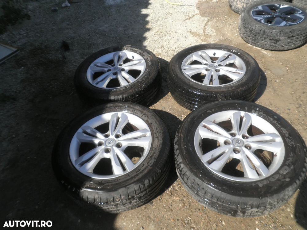 Jante 17" cu anvelope 225/60/R17 Hyundai ix35 52910-2S200 6.5J ET48 - 1