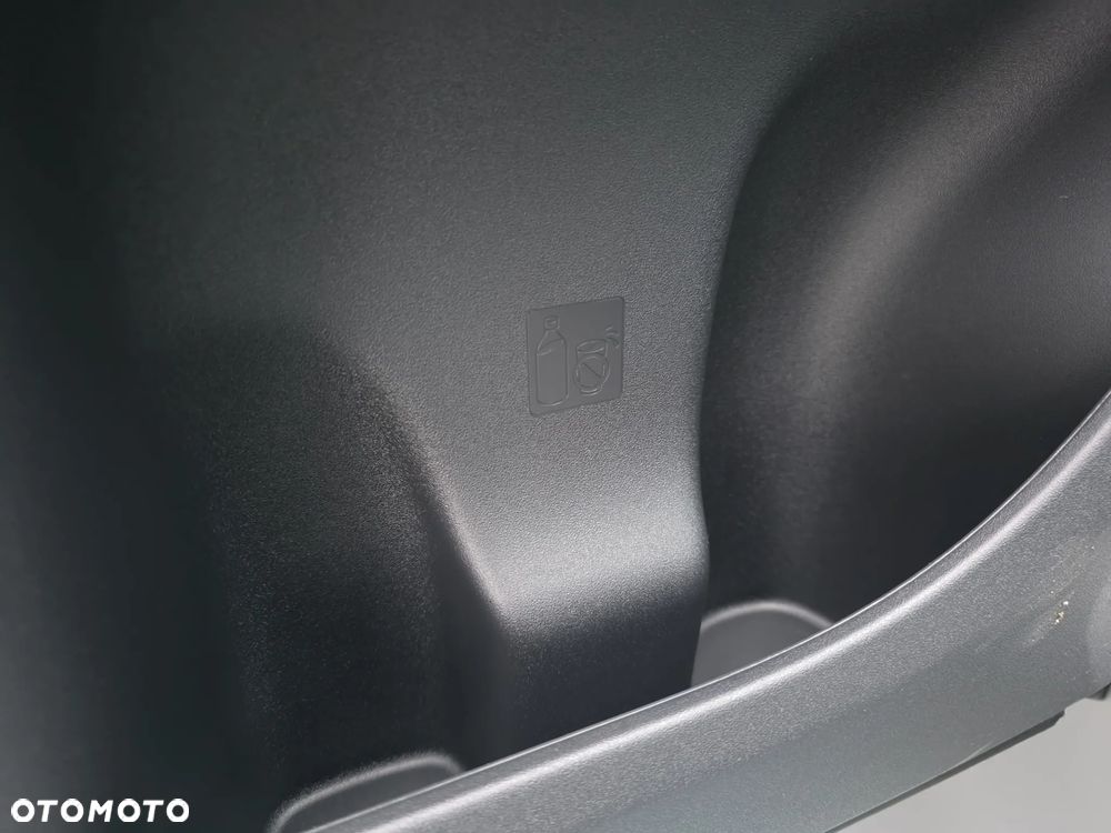 Toyota bZ4X 73.1kWh 4x4 Executive - 32