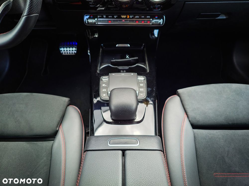 Mercedes-Benz CLA - 20