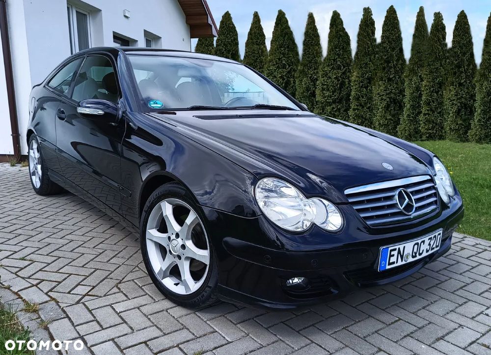 Mercedes-Benz Klasa C 180 Kompressor Automatik Avantgarde Sport Edition - 3