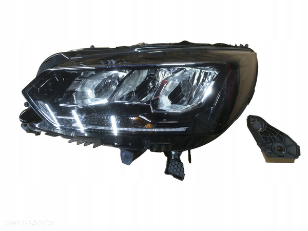 LAMPA LEWY PRZÓD PEUGEOT 2008 II 9833036380 EUROPA