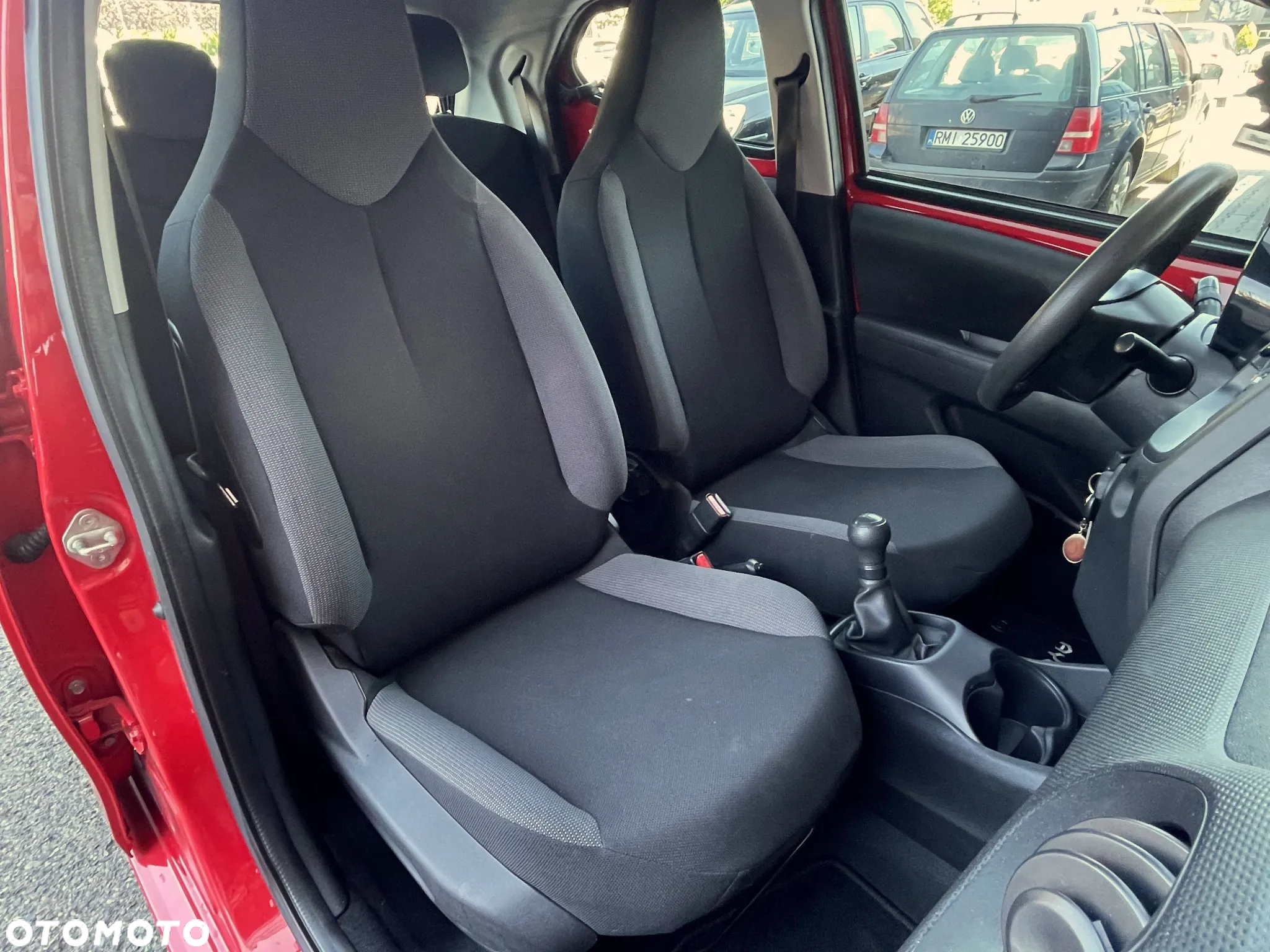 Toyota Aygo x - 25
