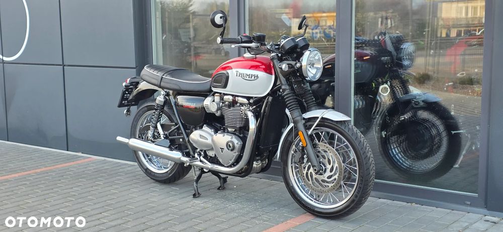 Triumph Bonneville - 6